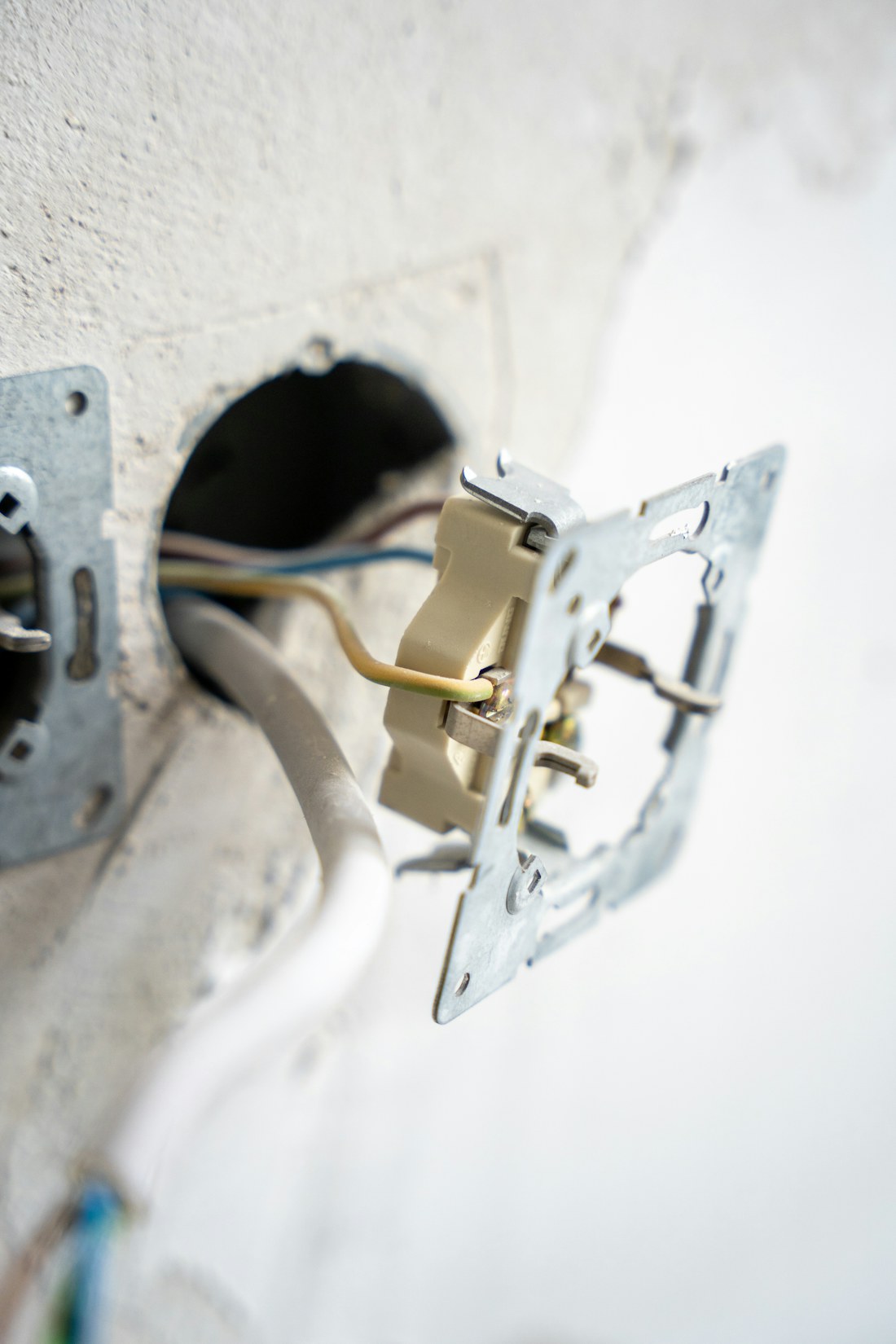 Electrical wiring before finish and organization